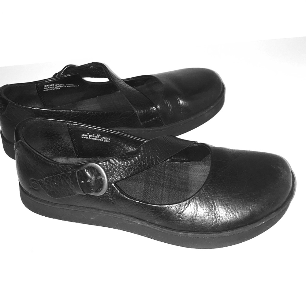 ❤️❤️BORN LEATHER SHOES Mary Jane style Sz 8❤️❤️